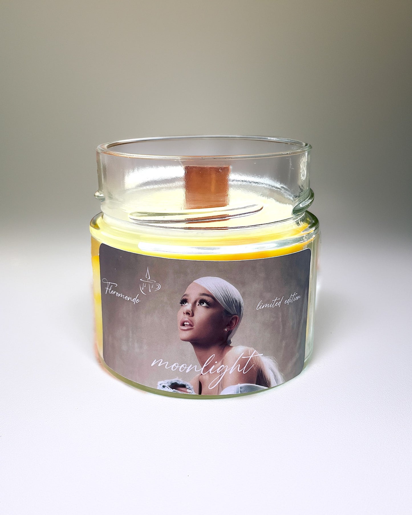 Ariana Grande Moonlight Szójagyertya